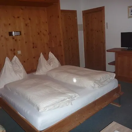 Haus Bellis Apartment *
