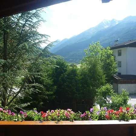 Haus Bellis Apartment *